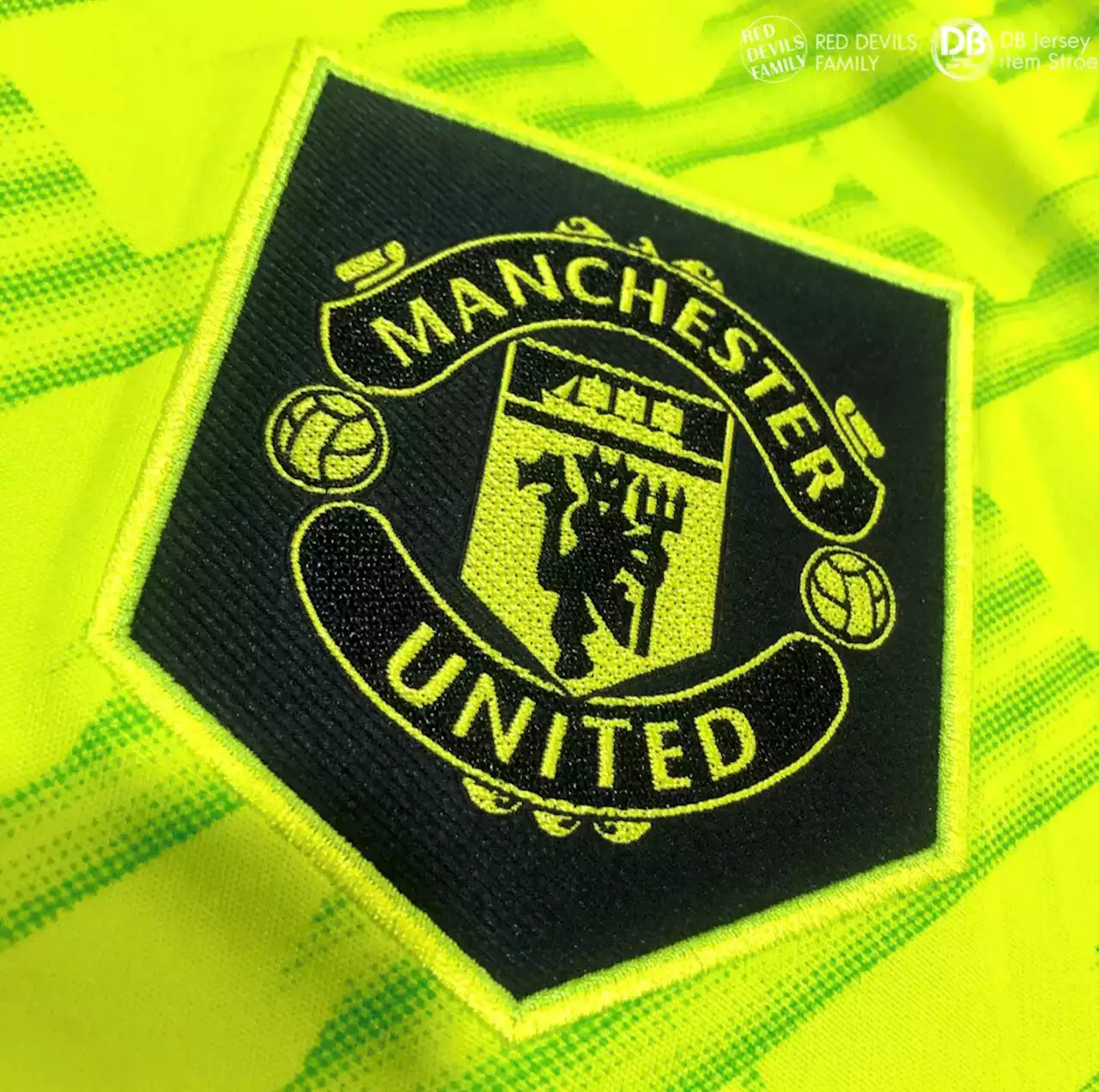 OFFICIAL: Manchester United unveil vibrant third kit