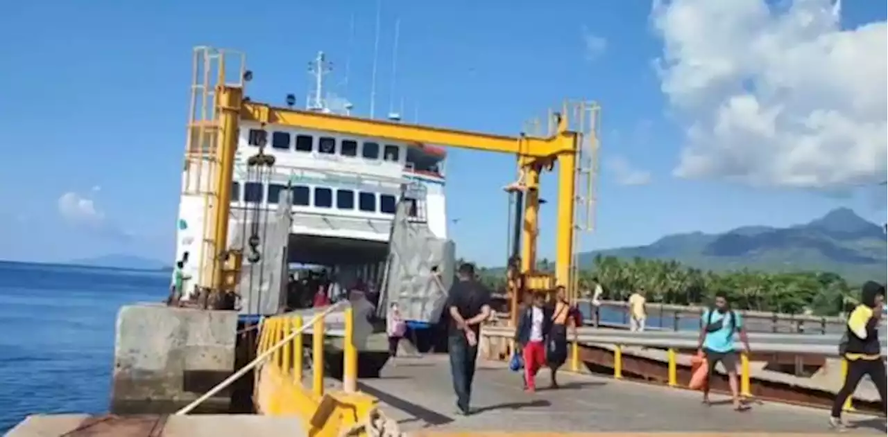 Ferry Ile Ape Docking, Pembangunan Infrastruktur di Sikka Berhenti