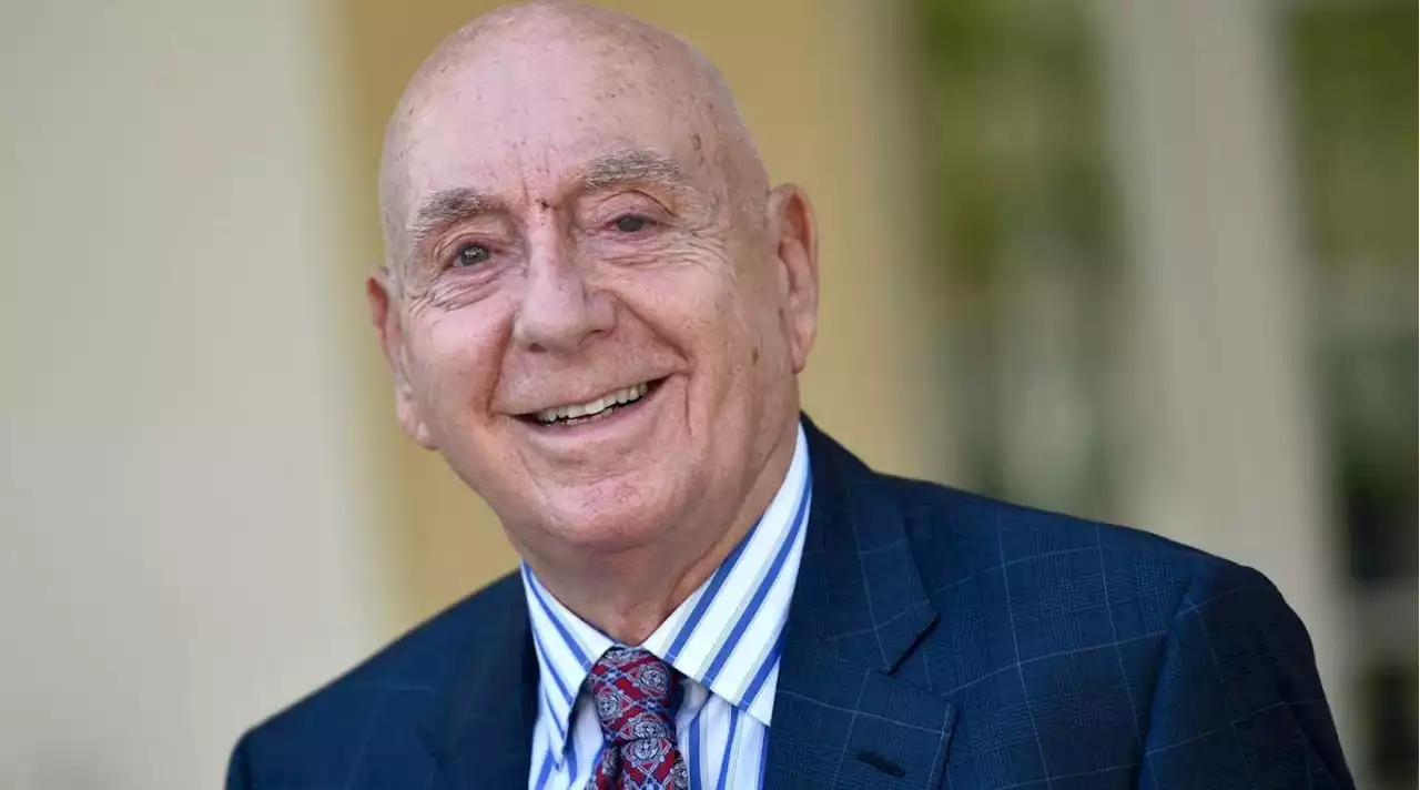 Dick Vitale Defends John Calipari’s Facility, Football Comments