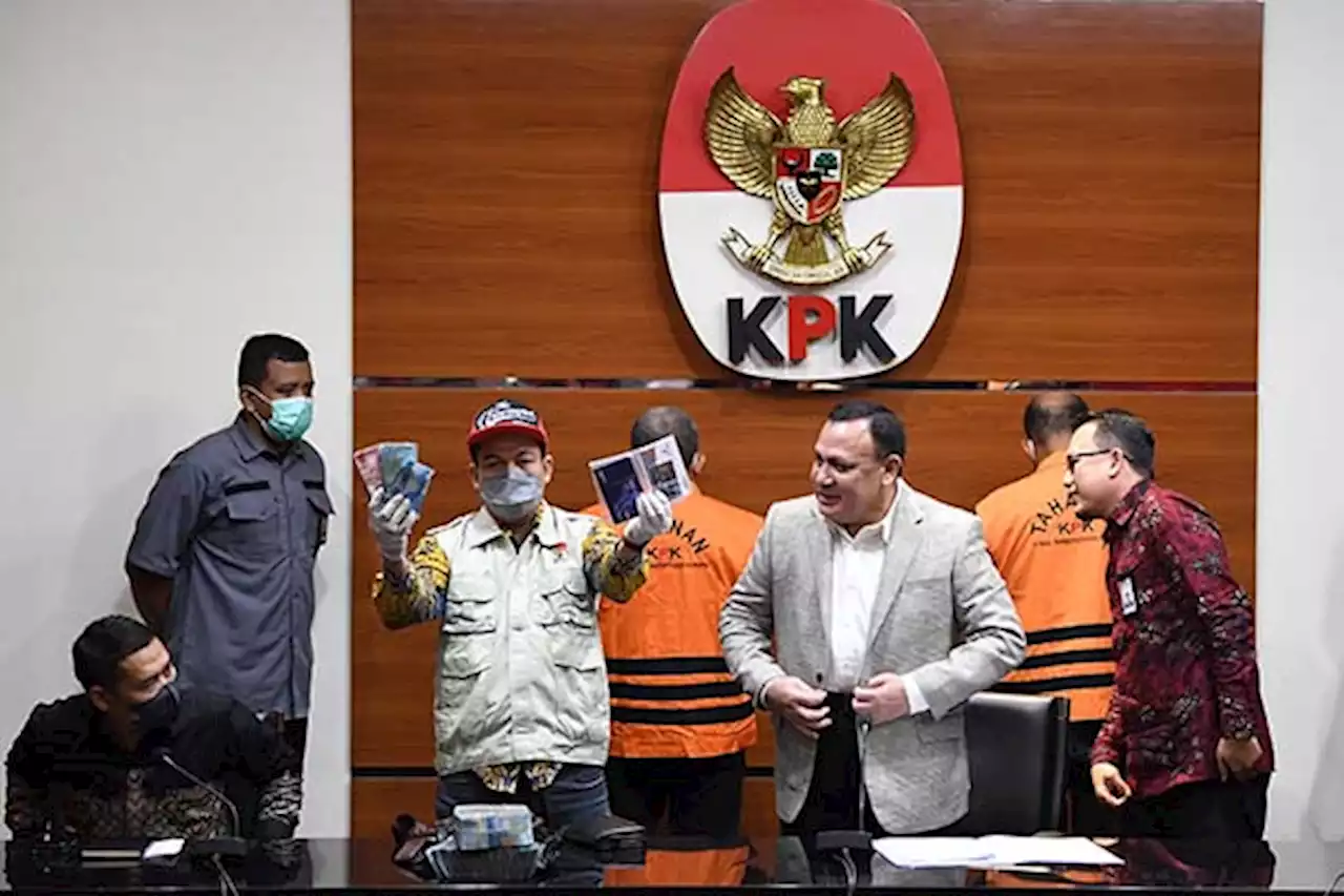 KPK Tetapkan Bupati Pemalang Tersangka Kasus Jual Beli Jabatan