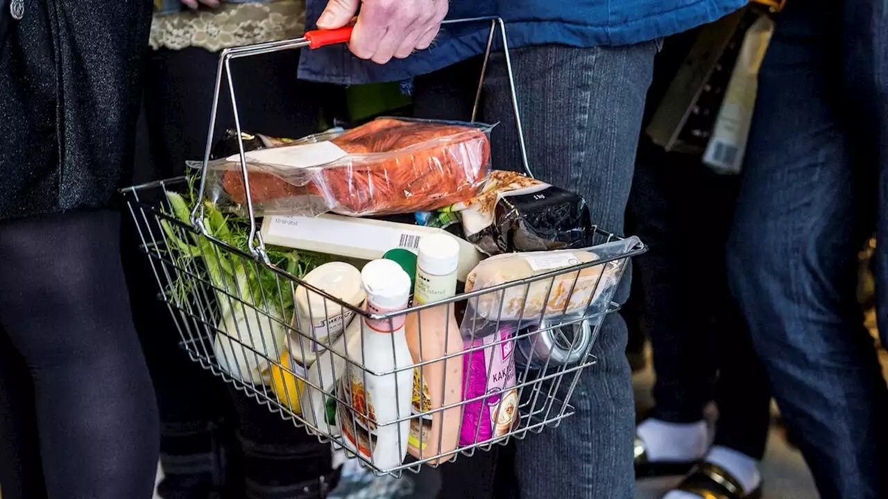 Prisstigninger får butikskæder til at slukke og skære ned