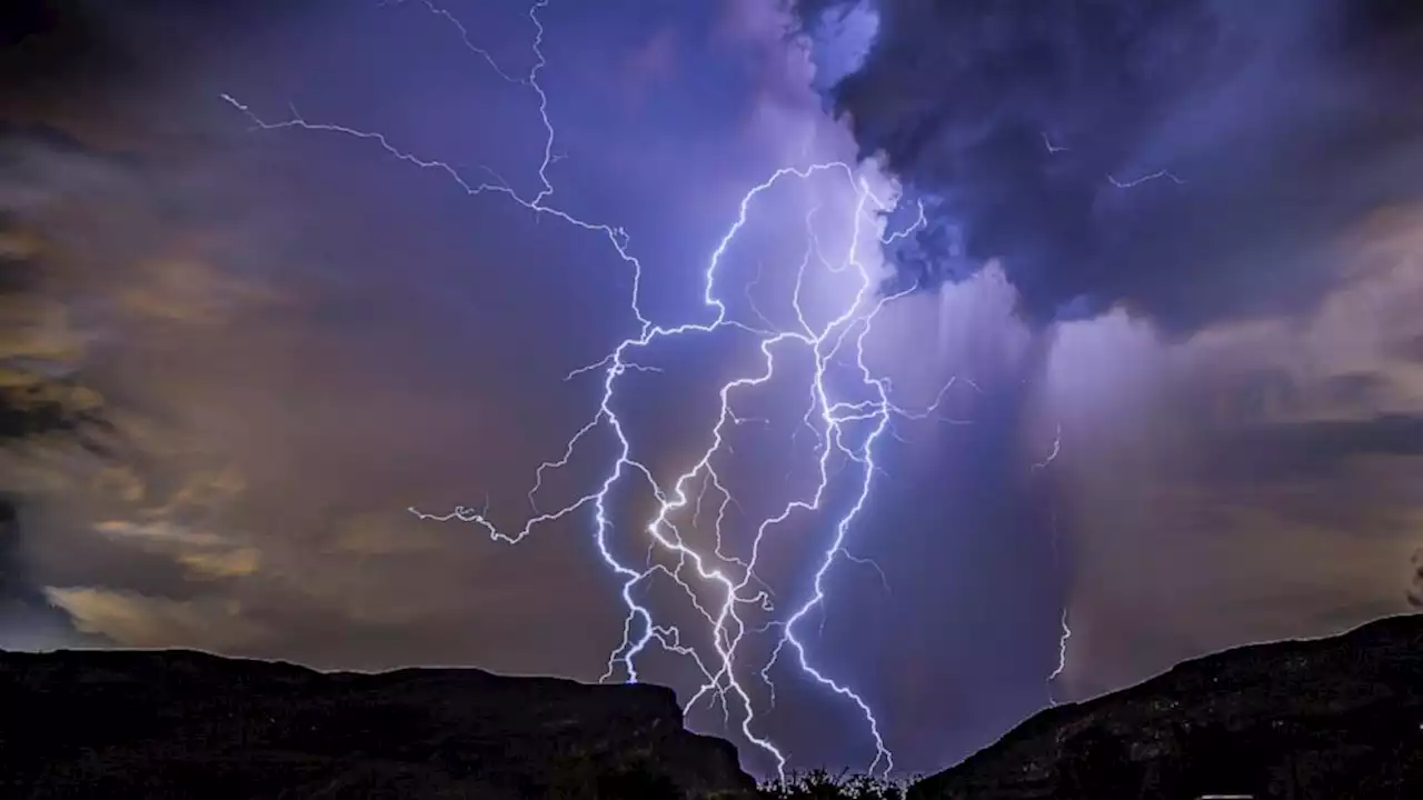 2 dead amid 'restless' monsoon-season flooding in Las Vegas