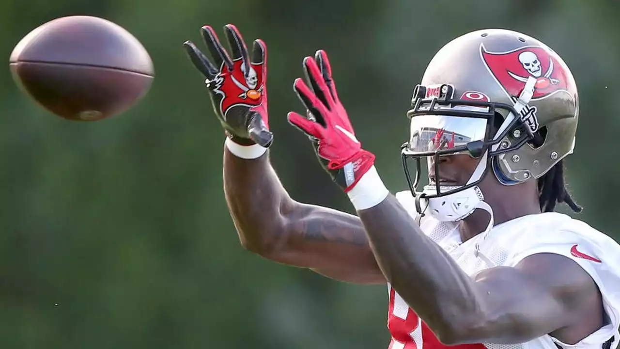 Julio Jones trying to be ‘like Julio Jones’ for Bucs