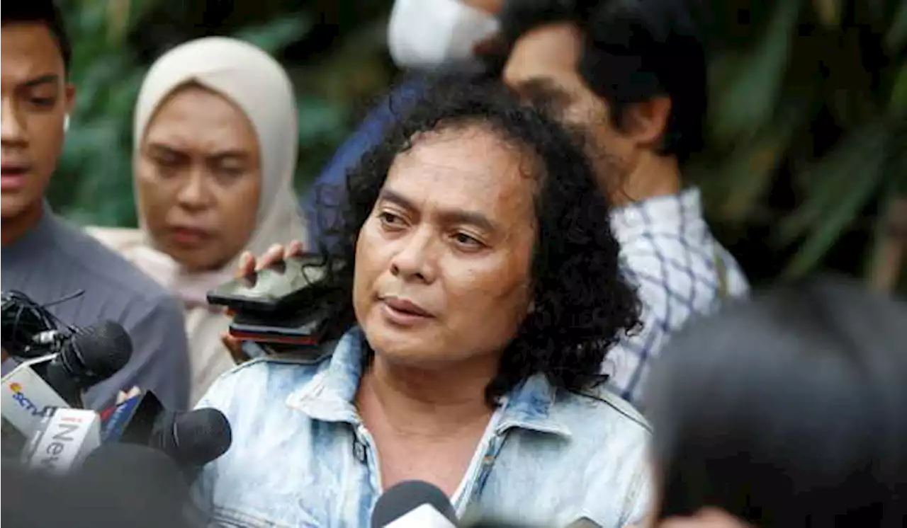 Melalui Lagu, Deolipa Akan Bongkar Fakta Pemecatan Dirinya