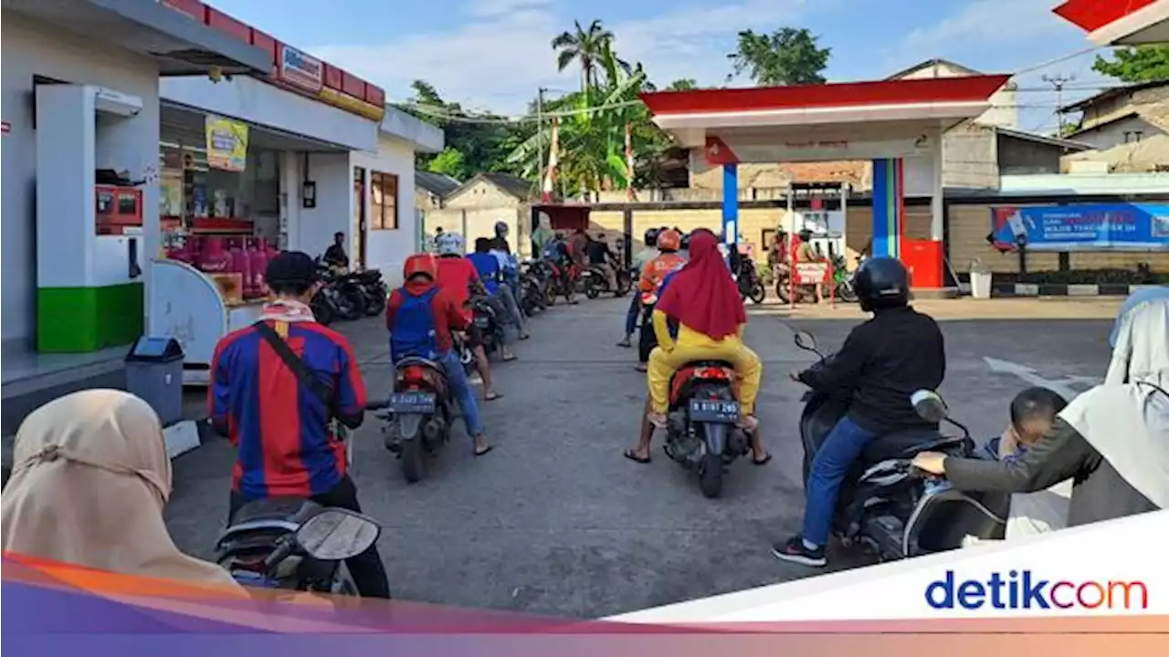 Antrean Pertalite Mengular di Depok, Pertamina Sebut Pengiriman Terlambat