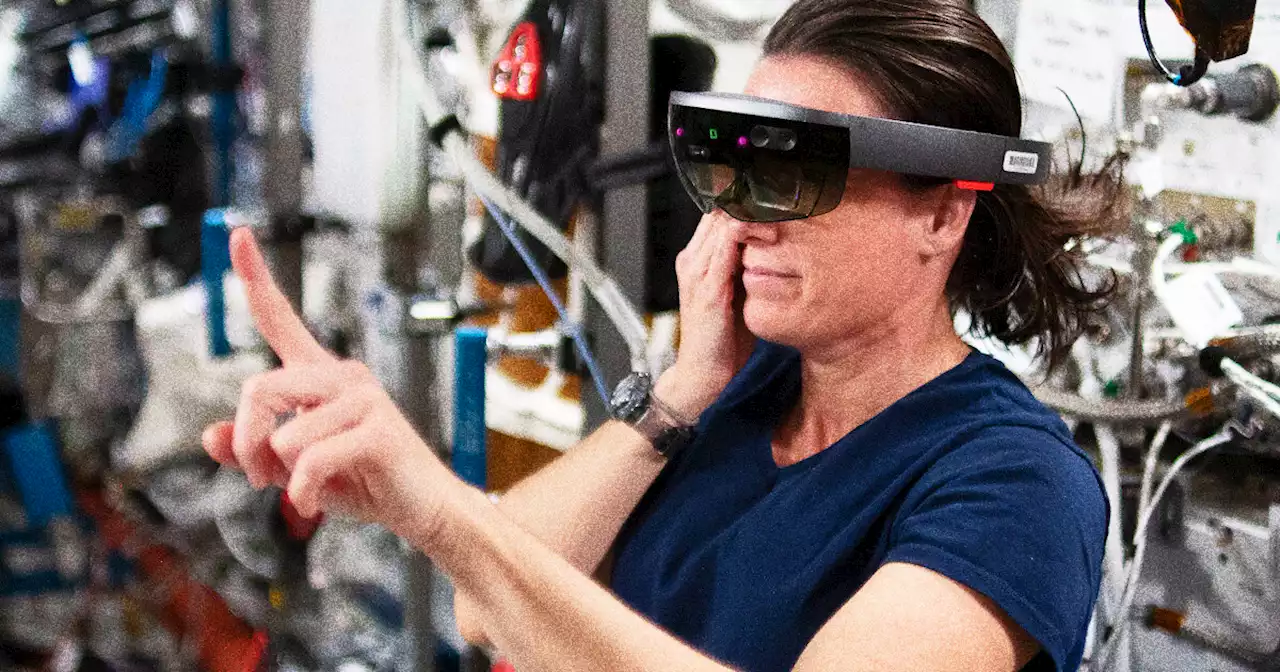 Astronauts Use Augmented Reality to Repair Space Station Equipment