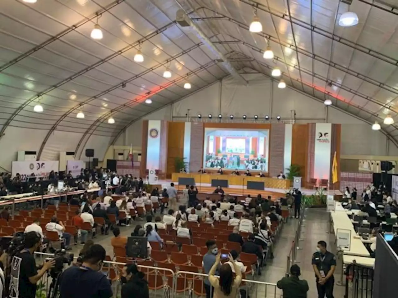 Comelec to give Congress report on fast transmission in 2022 polls