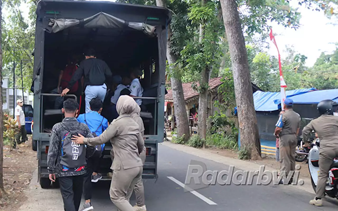 Bolos Sekolah, Sepuluh Siswa Diciduk Satpol PP