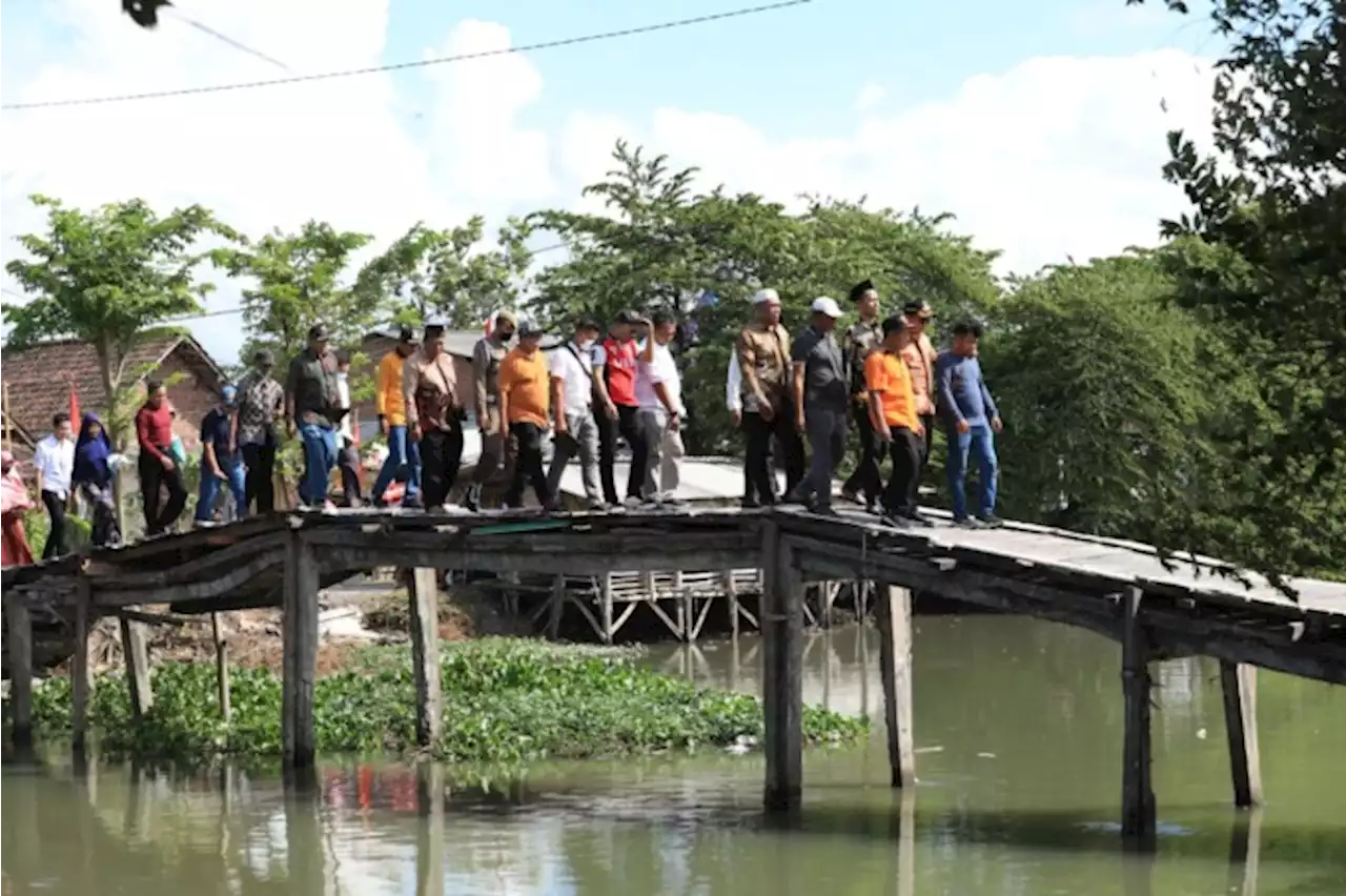 Kondisi Mengkhawatirkan, Muhdlor Pastikan Jembatan Desa Klurak Bakal Dibangun