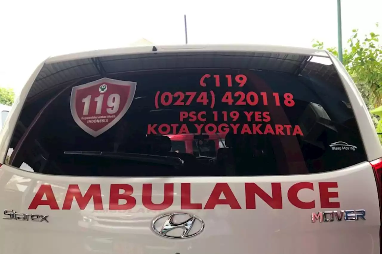 Bikin Hati Menjerit, Tandu Jenazah Pasien Puskesmas Berjalan Kaki 13 Kilometer padahal Ada Ambulans