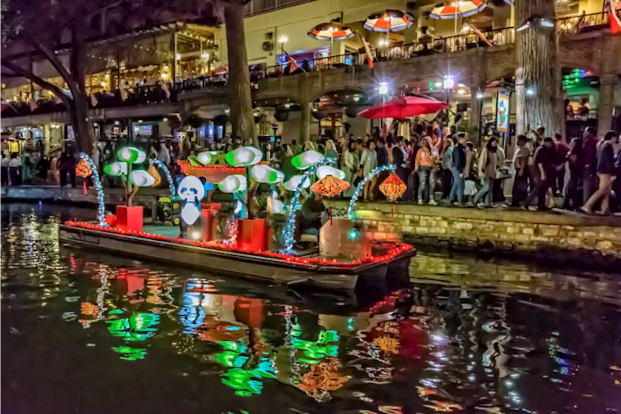 Beautiful sight🏮: Giant lanterns to light up the San Antonio River Walk for 2 weekends during Ford Parade of Lanterns