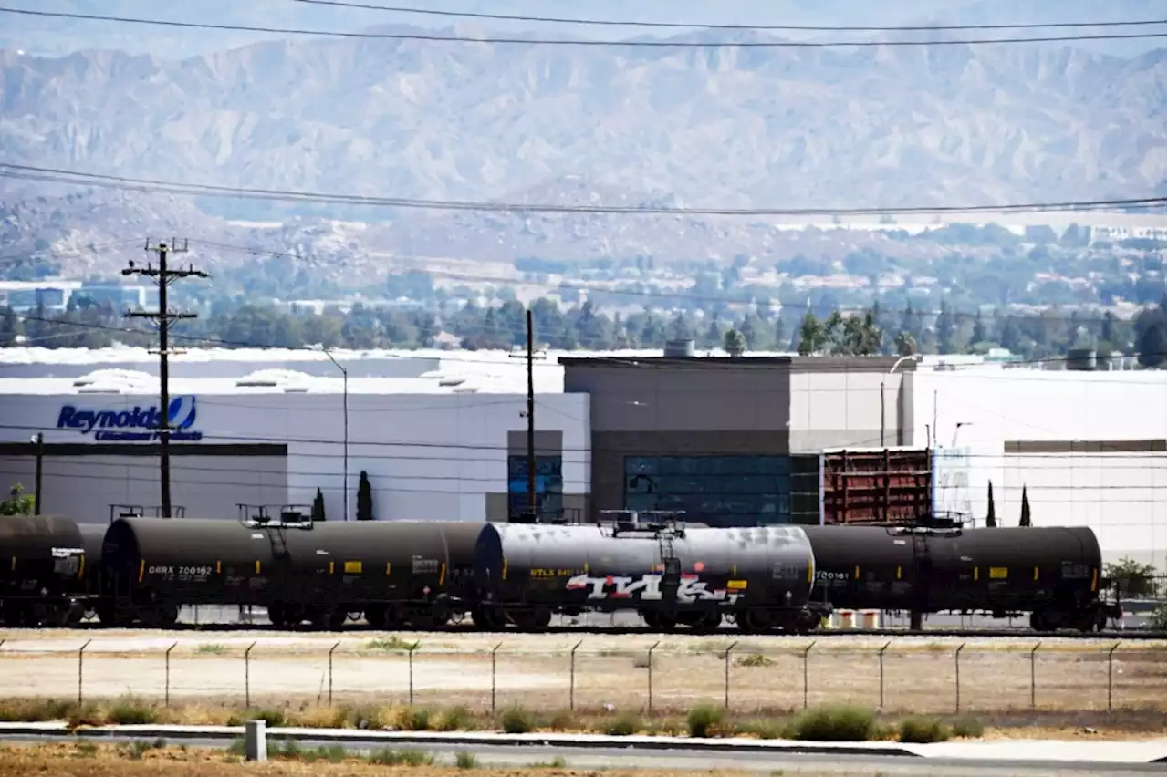 Evacuation orders lifted, 215 Freeway reopened as officials deem leaking rail car not imminent threat