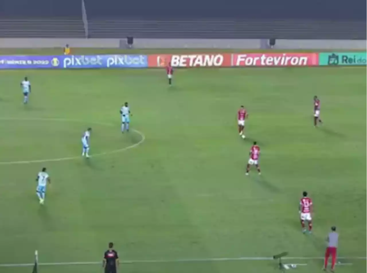 Vila Nova martela, mas fica no empate sem gols com o Londrina pela Série B