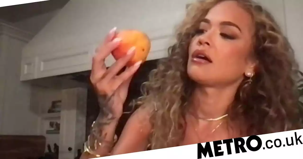 Rita Ora avoids bringing up Taika Waititi ‘wedding’ and makes peach gaffe on TV