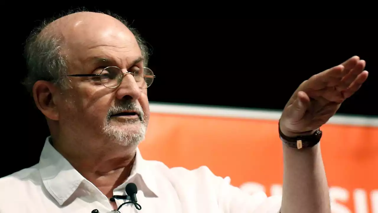 Attentäter von Salman Rushdie wegen Mordversuchs angeklagt