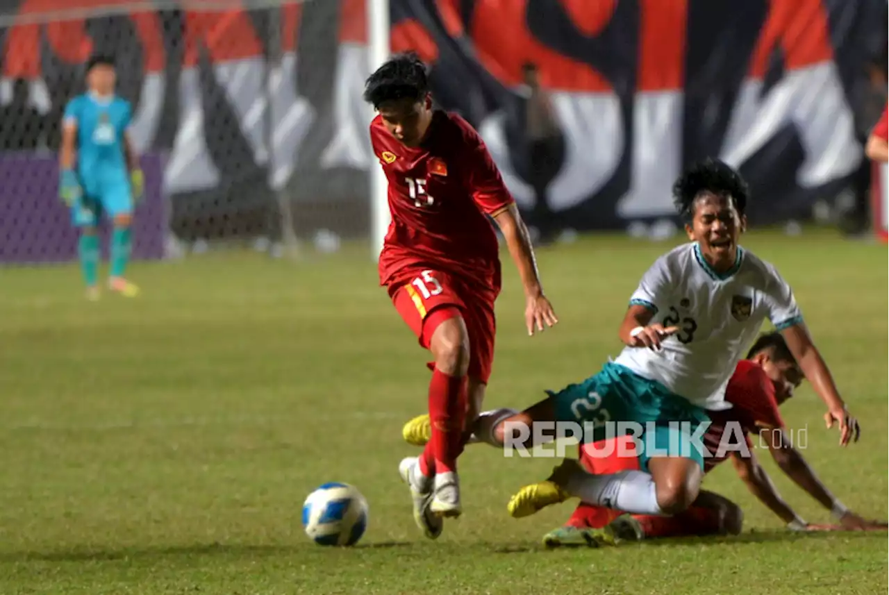 Laga Dramatis Final Piala AFF U16 Vietnam vs Indonesia |Republika Online