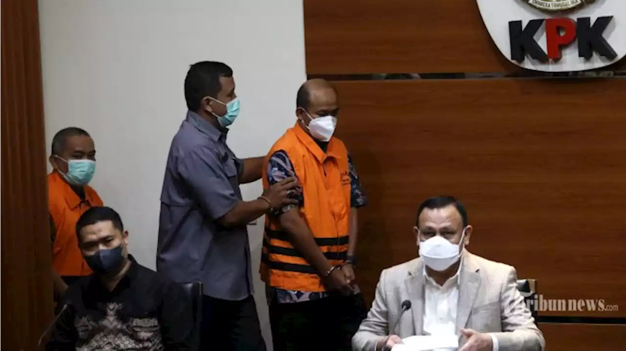 Bupati Pemalang Mukti Agung Wibowo Kena OTT KPK, 2 Ruangan Dinas Kominfo Langsung Disegel - Tribunnews.com