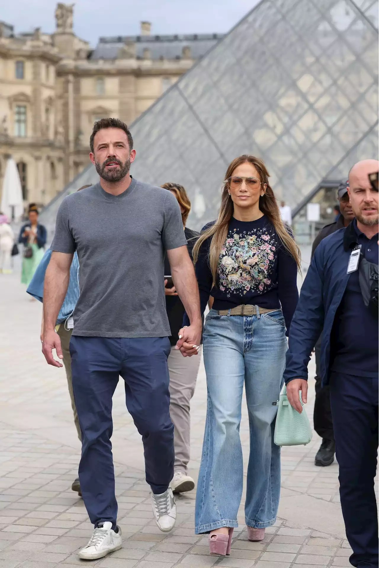 Ben Affleck Was Freaked Out By The Paparazzi Level-Up In Paris