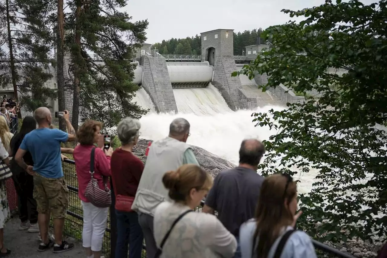 Finish city greets Russian tourists with Ukrainian anthem