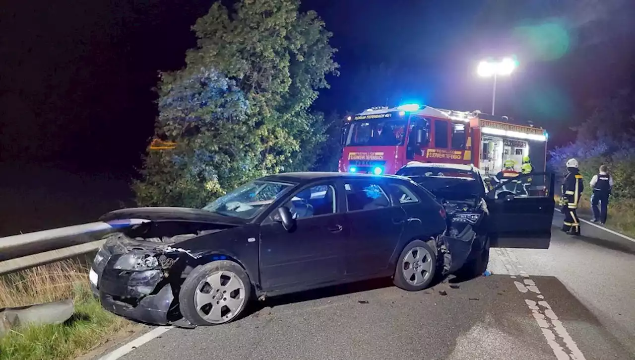 Unfall bei Tiefenbach: Audifahrer gerät auf Gegenfahrbahn - idowa