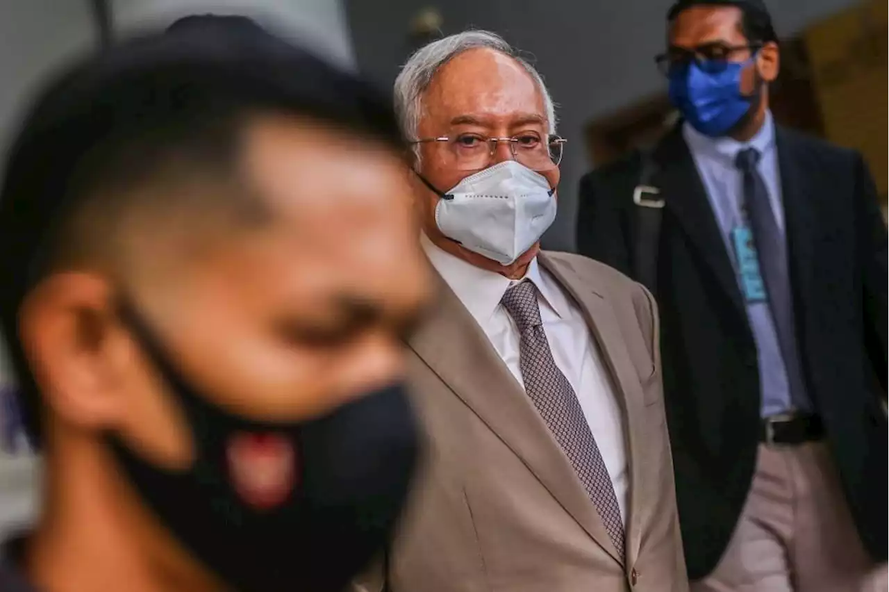 Ahead of last SRC appeal, Najib vows to keep backing BN no matter ‘cruelty’ inflicted on him