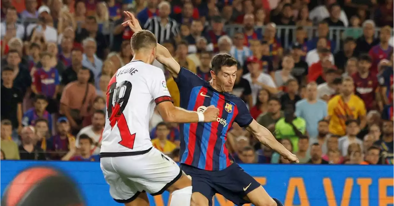 Barcelona frustrated by gritty Rayo on Lewandowski's debut