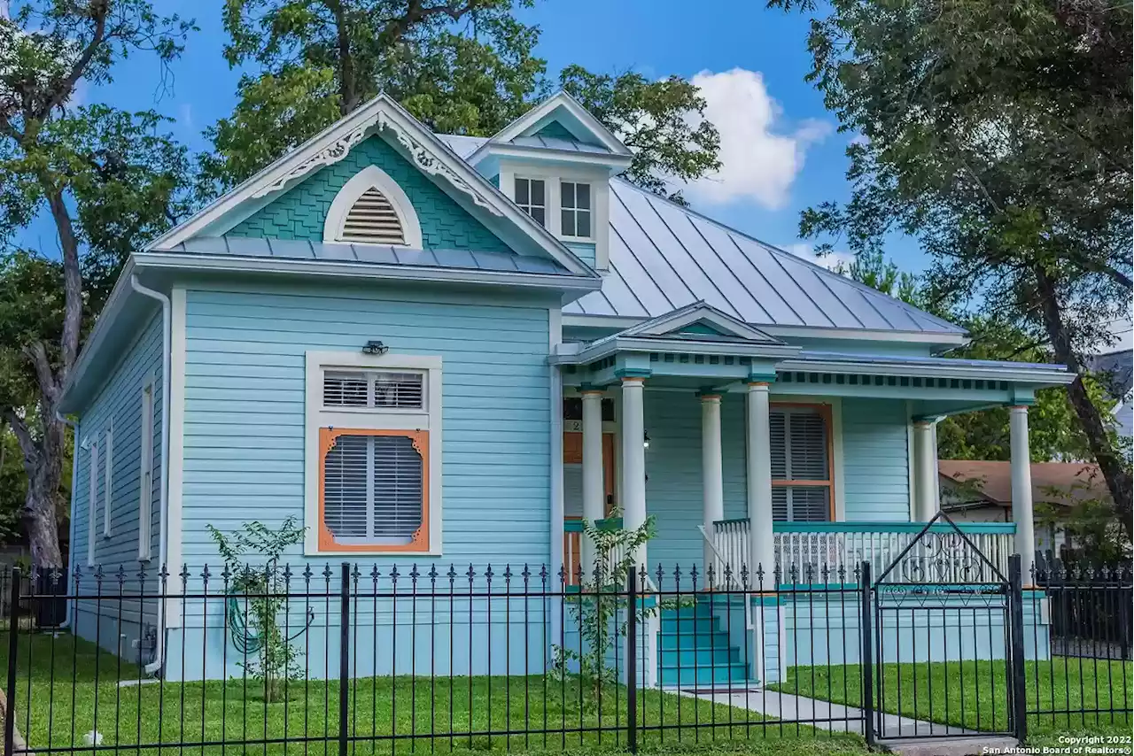 A King William home built for San Antonio construction magnate Henry Schoenfeld is for sale