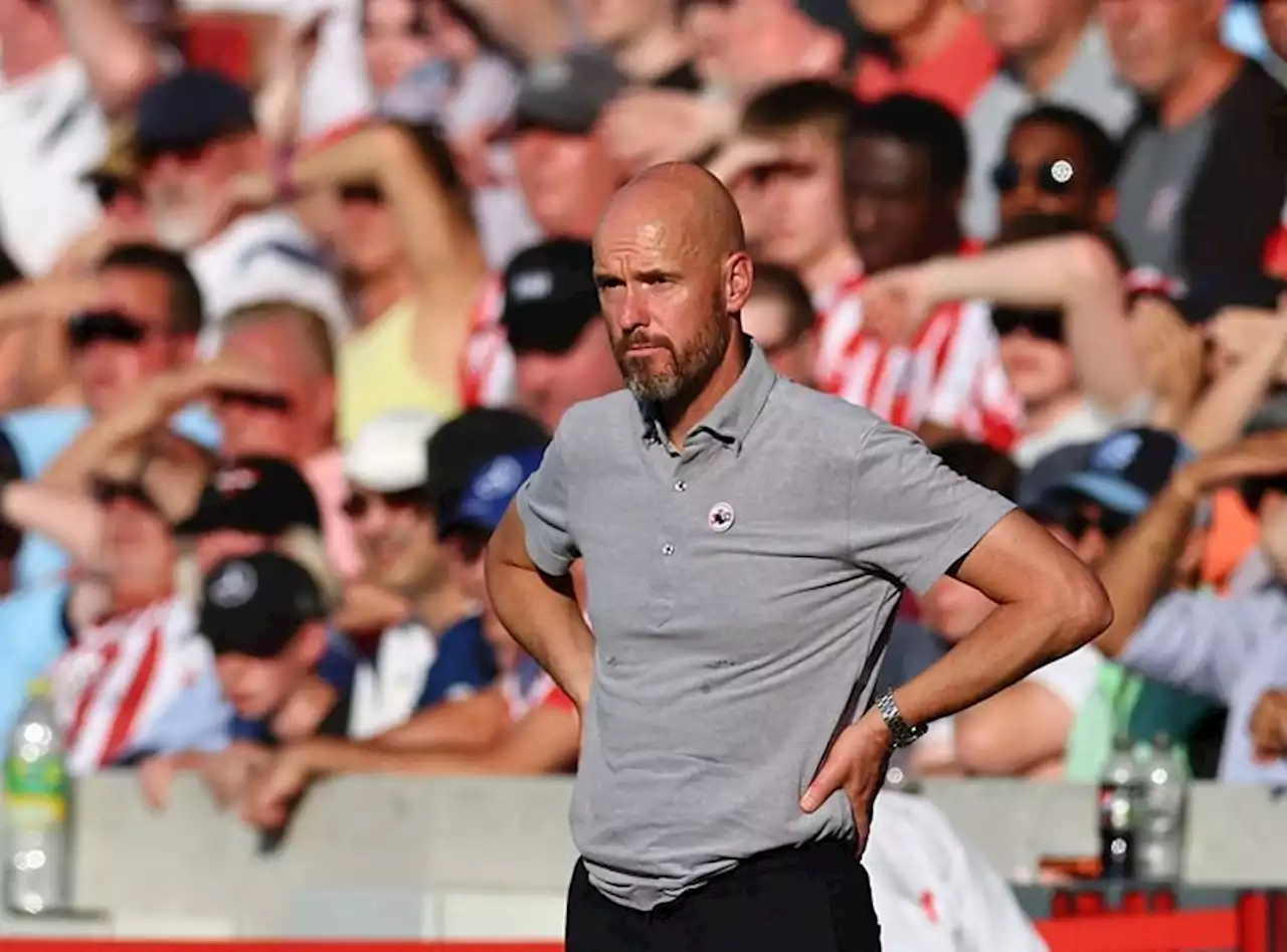 Soccer-'Rock bottom': Former players tear into Man Utd after Brentford defeat