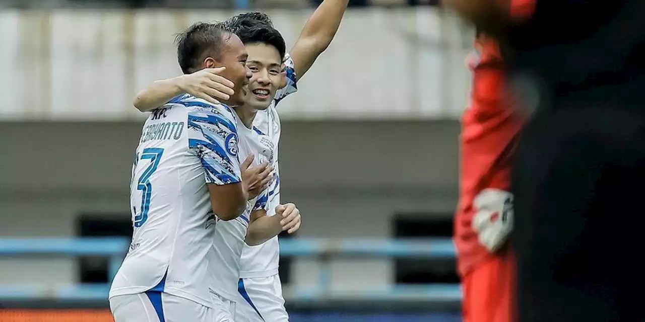 Mengapa Wasit Akhirnya Menganulir Gol Lemparan ke Dalam Alfeandra Dewangga di Laga Persib vs PSIS? - Bola.net