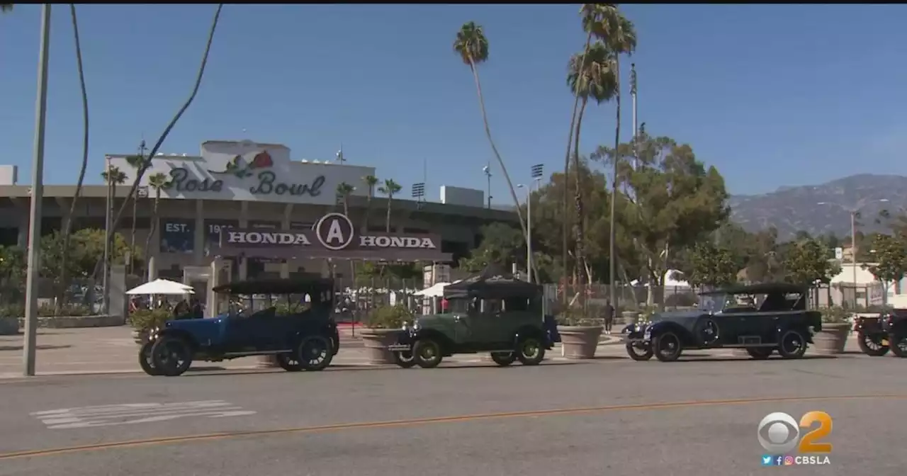 Celebrities, sports legends celebrate Rose Bowl's 100th birthday