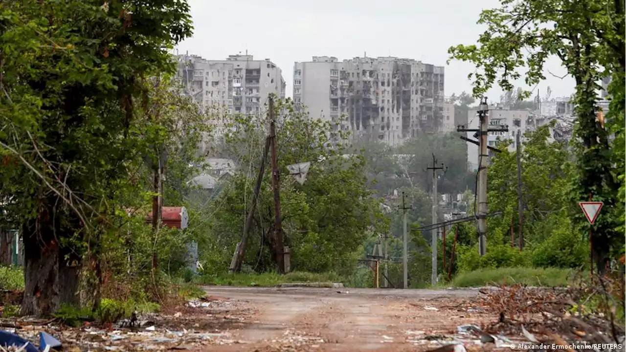 Владимир Зеленский уволил начальников СБУ в трех областях | DW | 15.08.2022