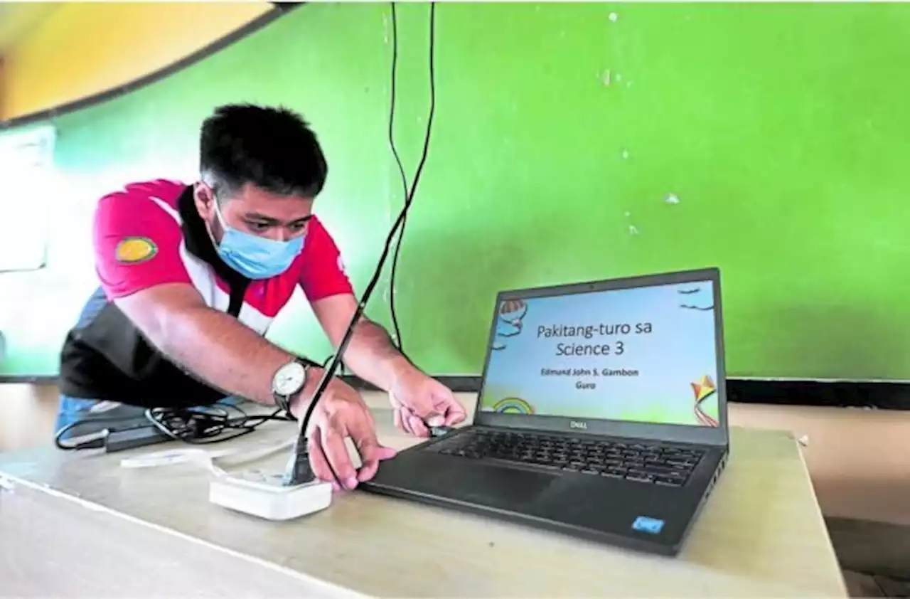 VP Duterte orders probe on ‘pricey, outdated’ laptops; asks COA for ‘fraud audit’