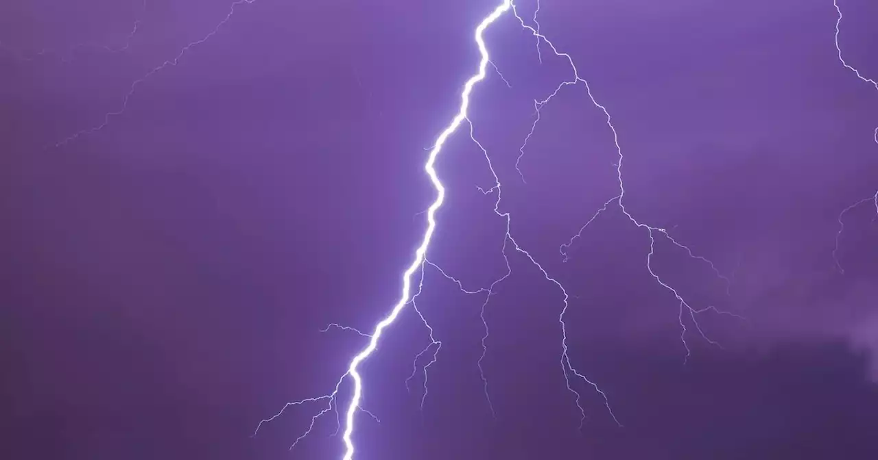 New Met Eireann warning as 14 counties to get brunt of thunder and lightning
