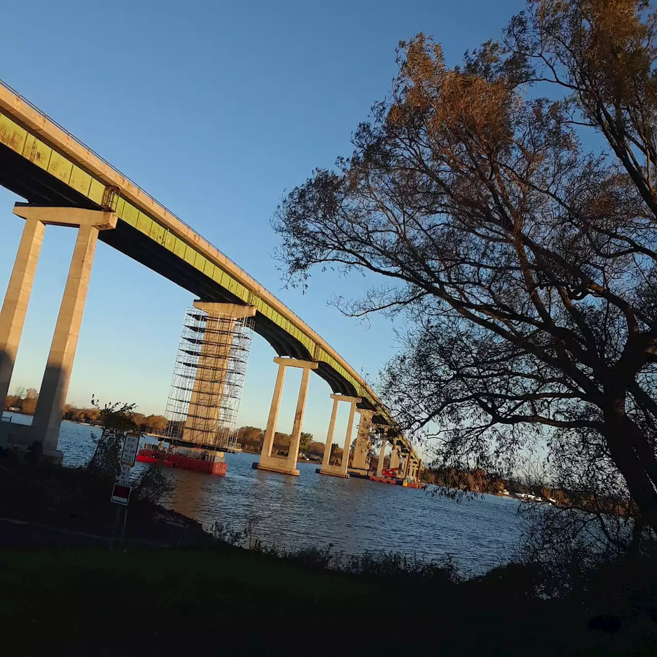 Full closure of Skyway Bridge