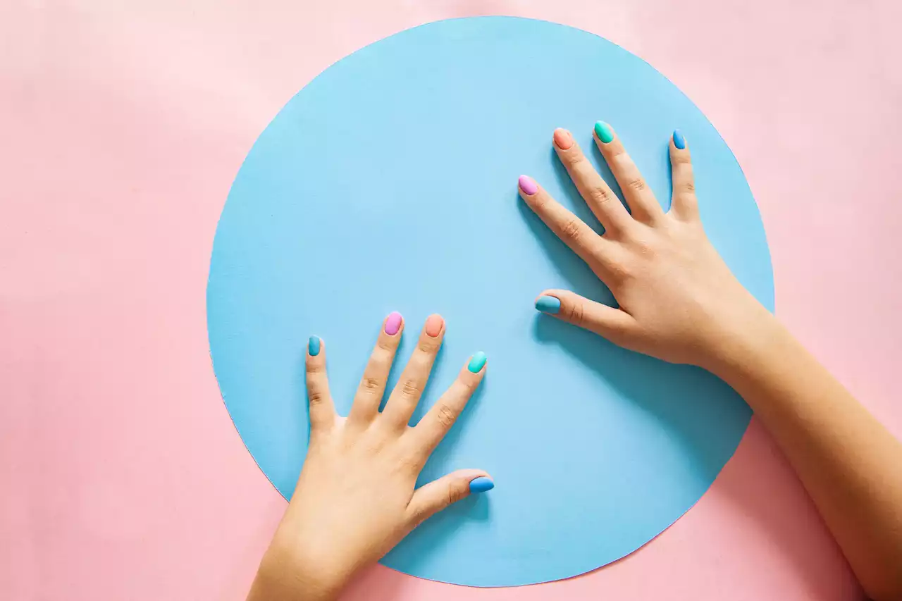 Pastel Nails sind der süßeste Beauty-Trend im Sommer 2022