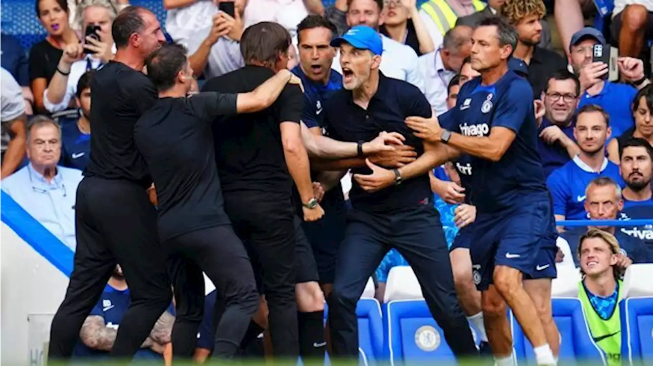 Beim Handshake nach dem Spiel flippt Tuchel aus und lässt nicht mehr los