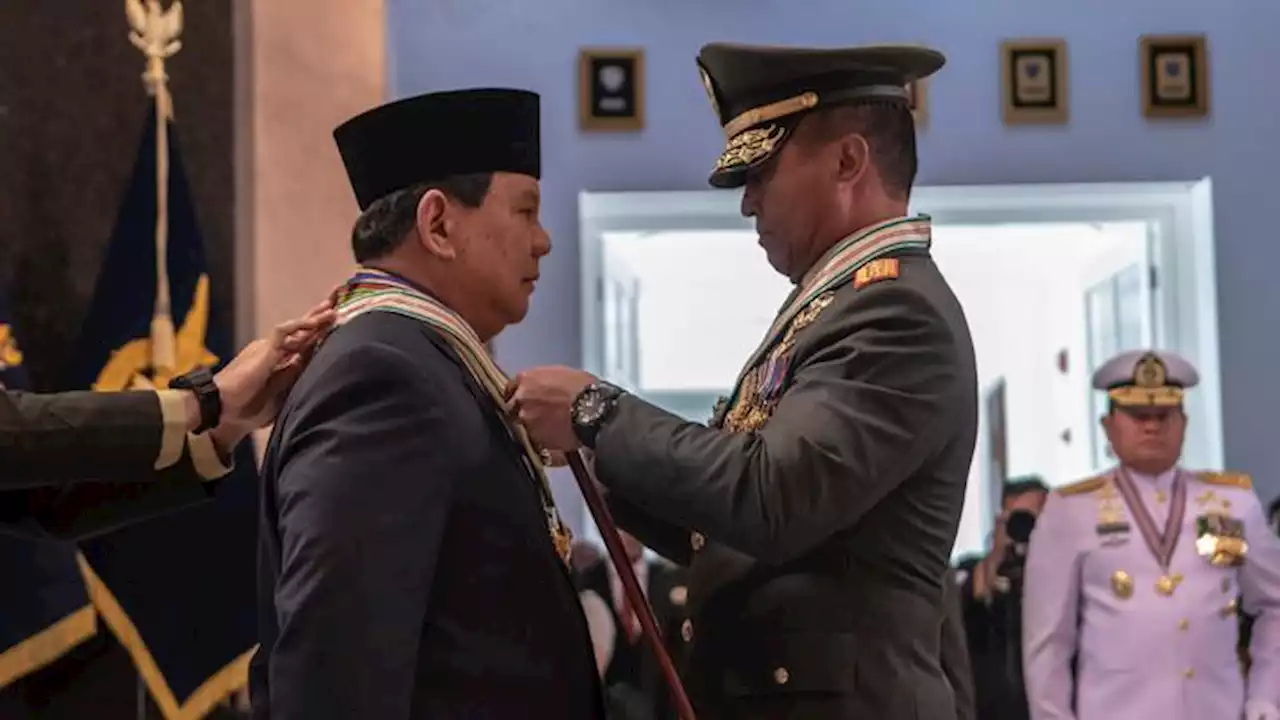 Menhan Prabowo Terima Empat Bintang Kehormatan TNI