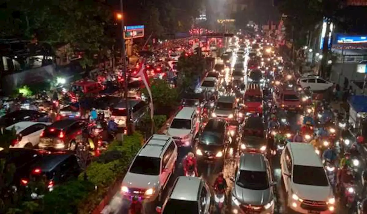 Depok Banjir, Margonda Macet Parah