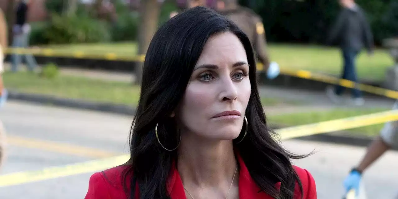 Courteney Cox Wraps Filming on 'Scream 6' With Ghostface Close Behind