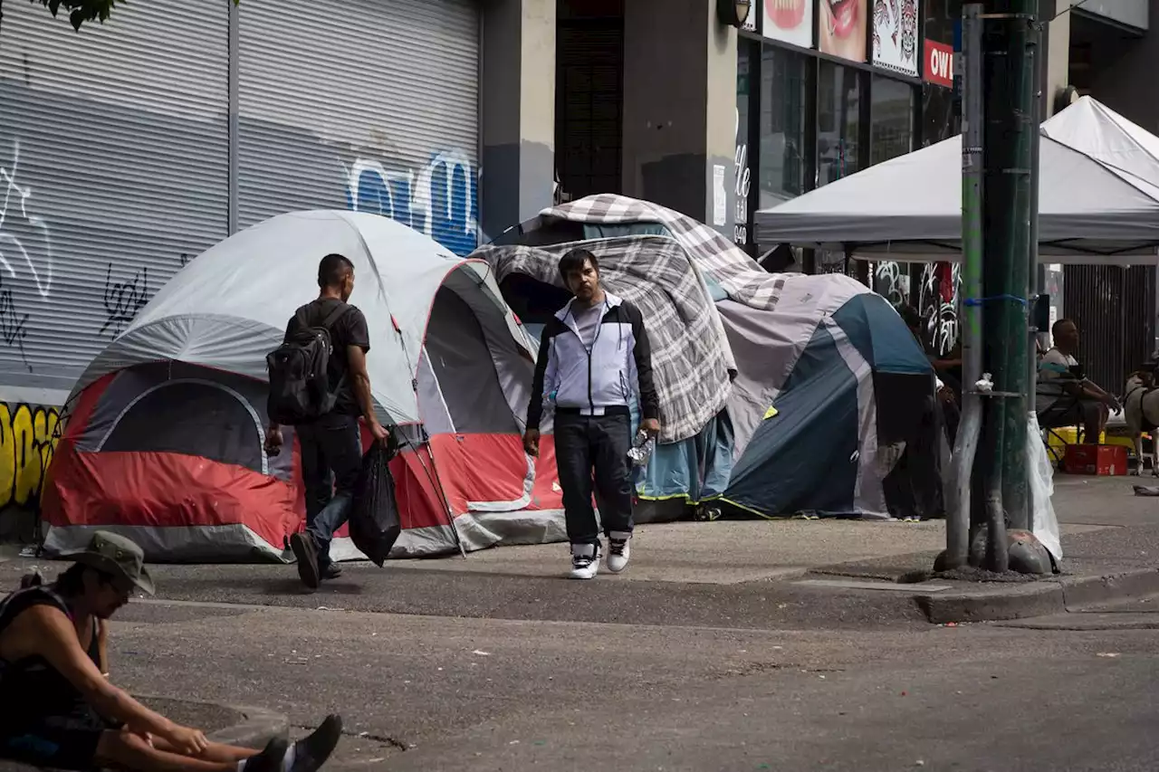 Threatening flyers distributed throughout Vancouver tent encampment, police