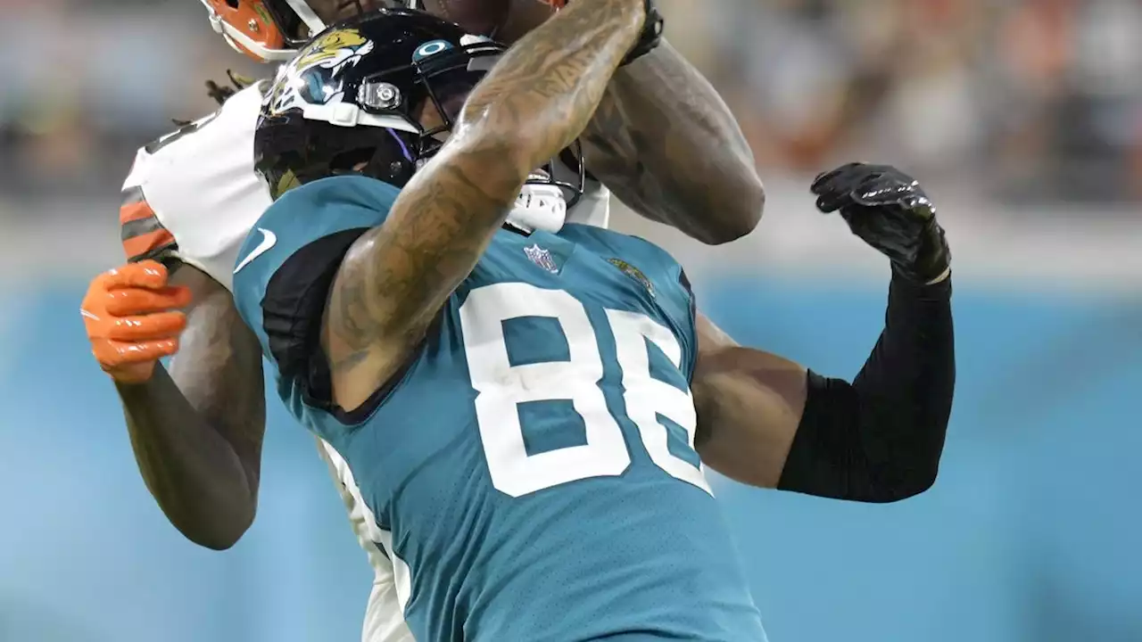 Jaguars' Jeff Cotton Jr. keeps battling in his quest to crack a crowded wide receiver room