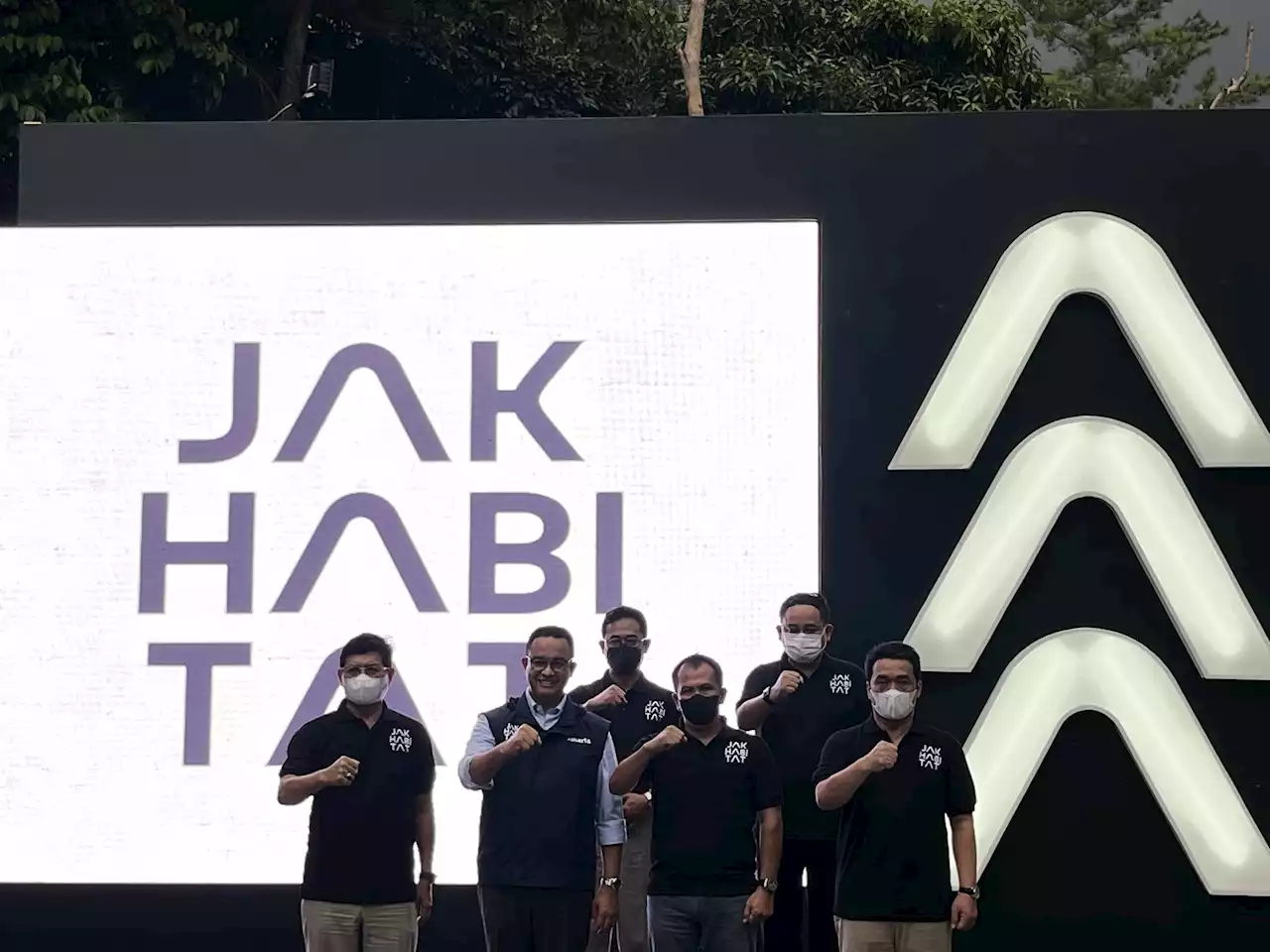 Anies Meluncurkan Jakhabitat, Layanan Integrasi Hunian Layak di Jakarta