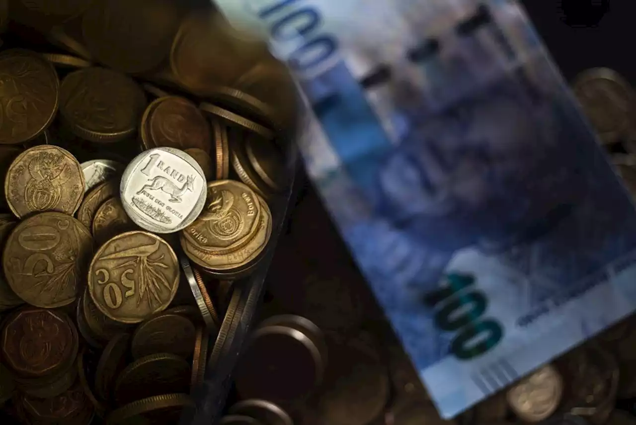 Rand opens flat; weak global data weigh