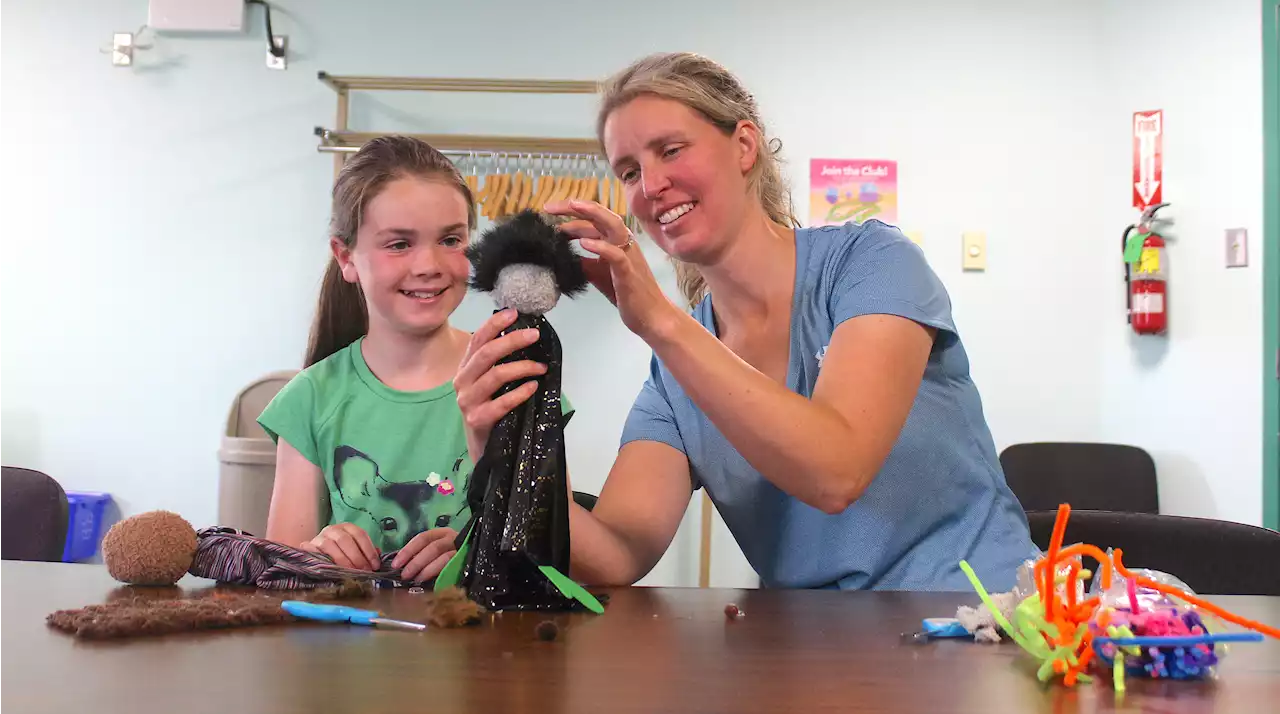 Hands-in learning: Kids learn to make puppets at Cape Breton library | SaltWire