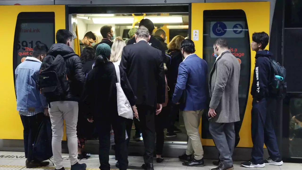 NSW rail commuters warned to brace for further disruptions