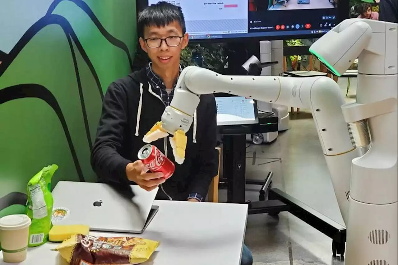 OK Google, get me a Coke: AI giant demos soda-fetching robots