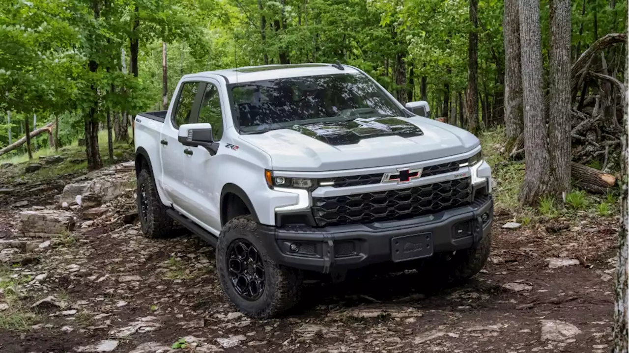 2023 Chevy Silverado ZR2 Bison adds a smidge more capability for $8,295