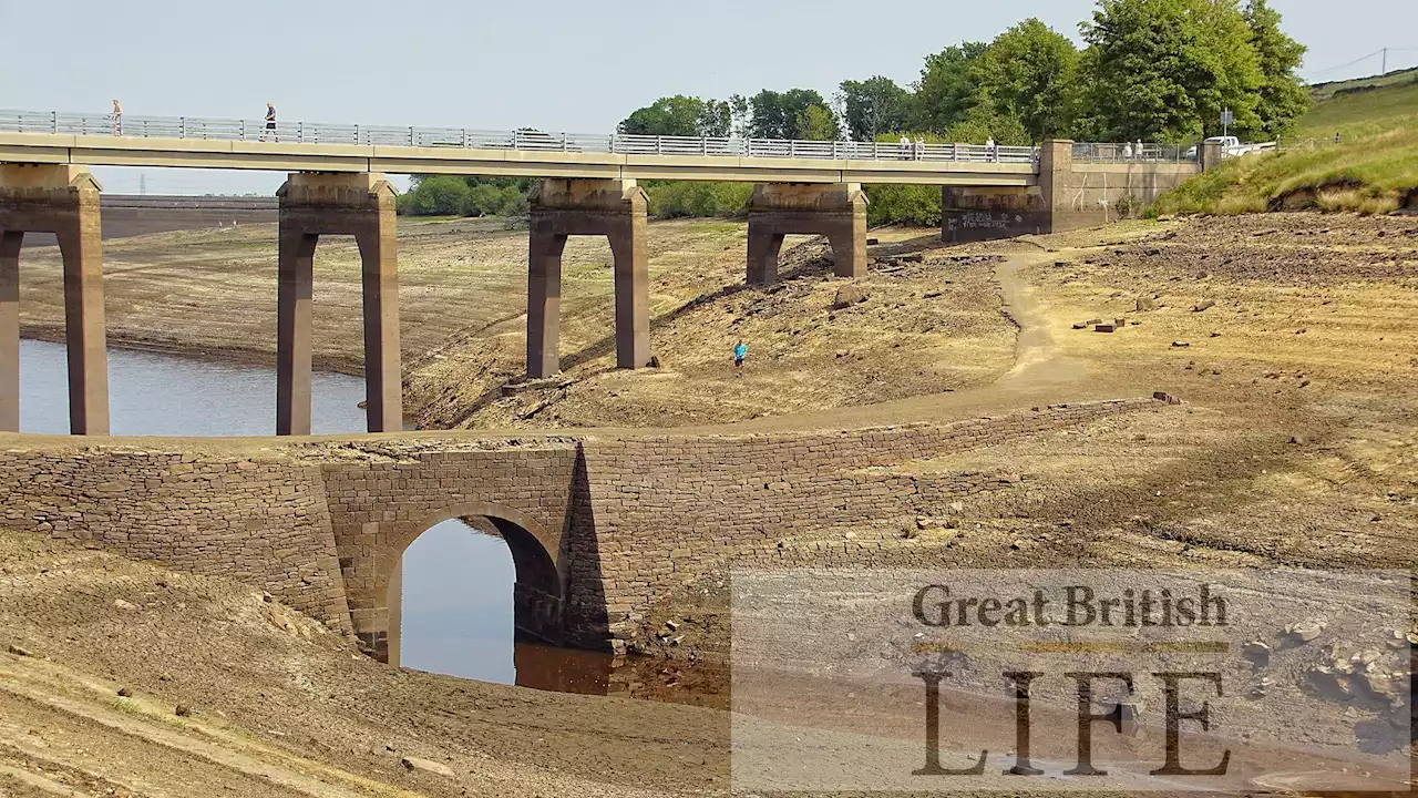 Heatwave reveals ancient Yorkshire bridge, not seen since the 1950s