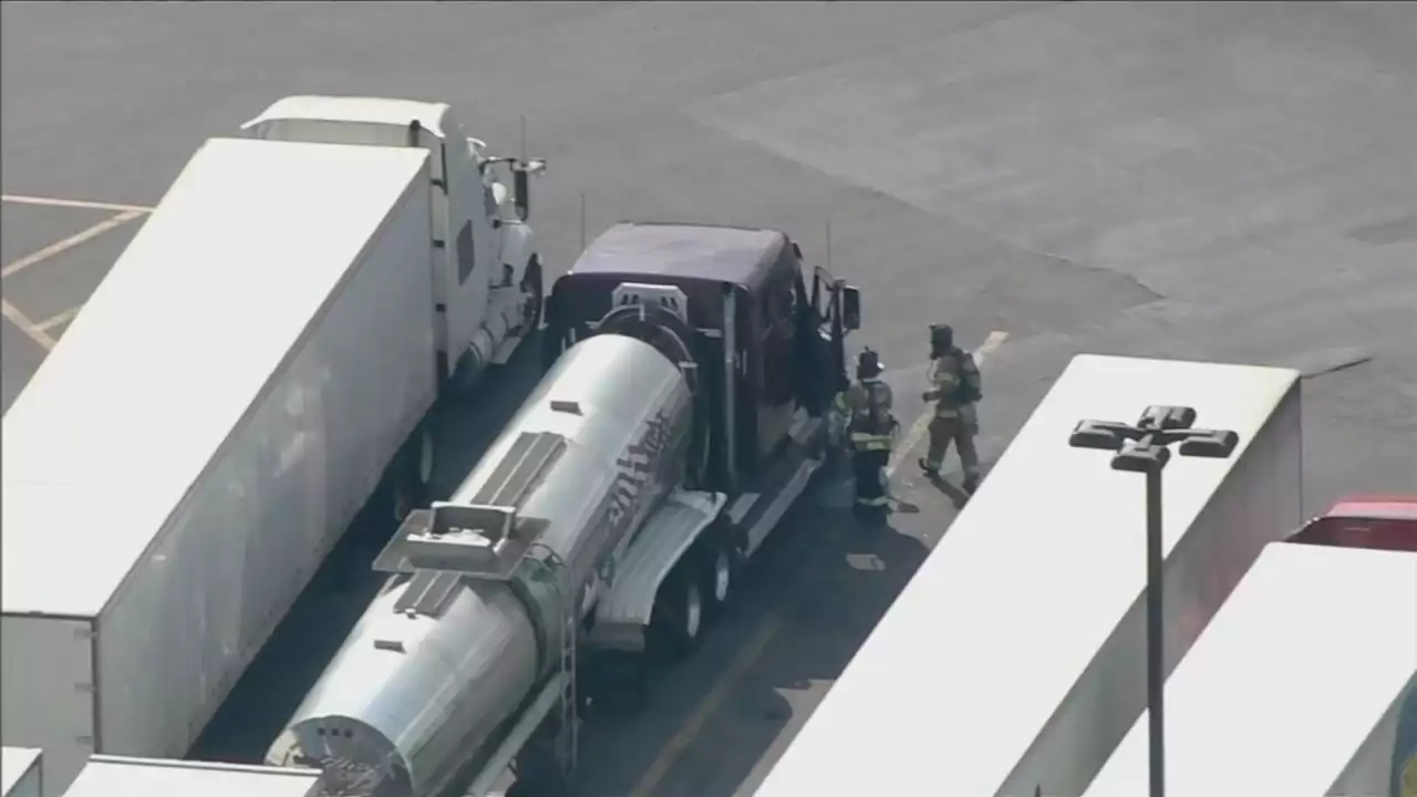 Officials hold town hall after tanker truck emits vapors, stench in South Jersey