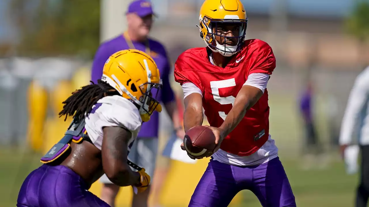 LSU football QB Jayden Daniels' mother appears to slam ASU: 'He needs a team to help him'